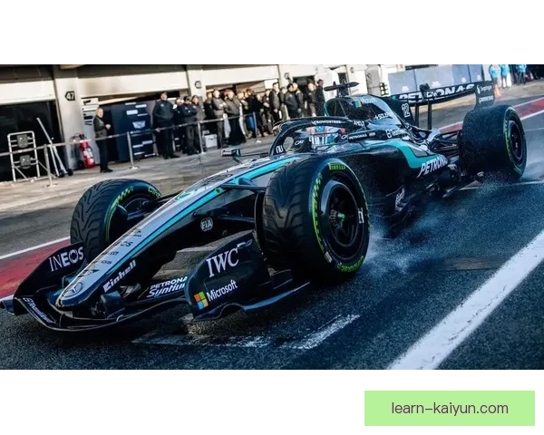 梅赛德斯引擎升级助力新赛季F1车队争夺积分榜领先